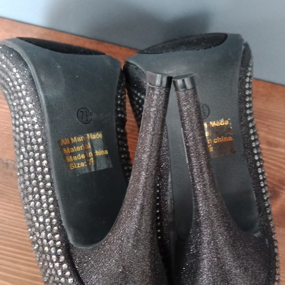 Kiss&Tell  heels - Picture 7 of 8